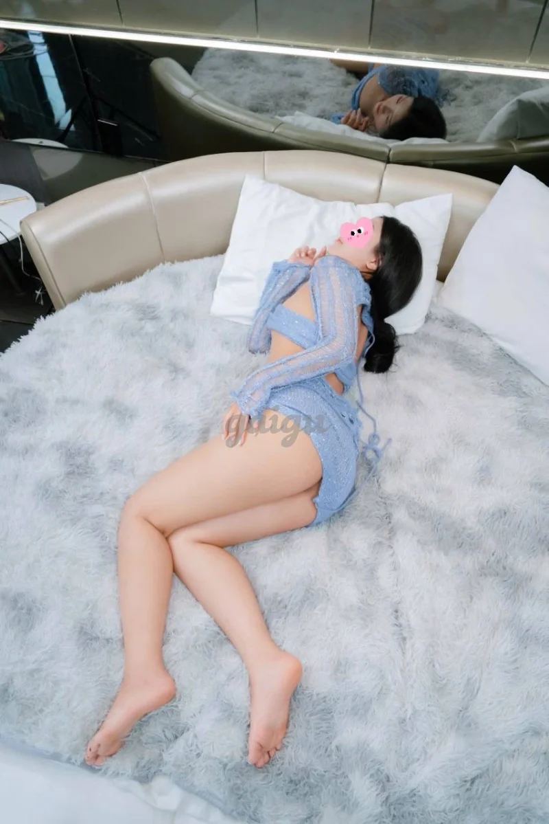 bé trang- em hàng lên sóng lần đầu cực xinh ngoan dâm đãng