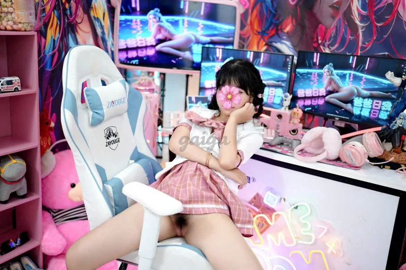 Quỳnh Phương - Lolli Mặt Xinh Dâm Gợi Tình