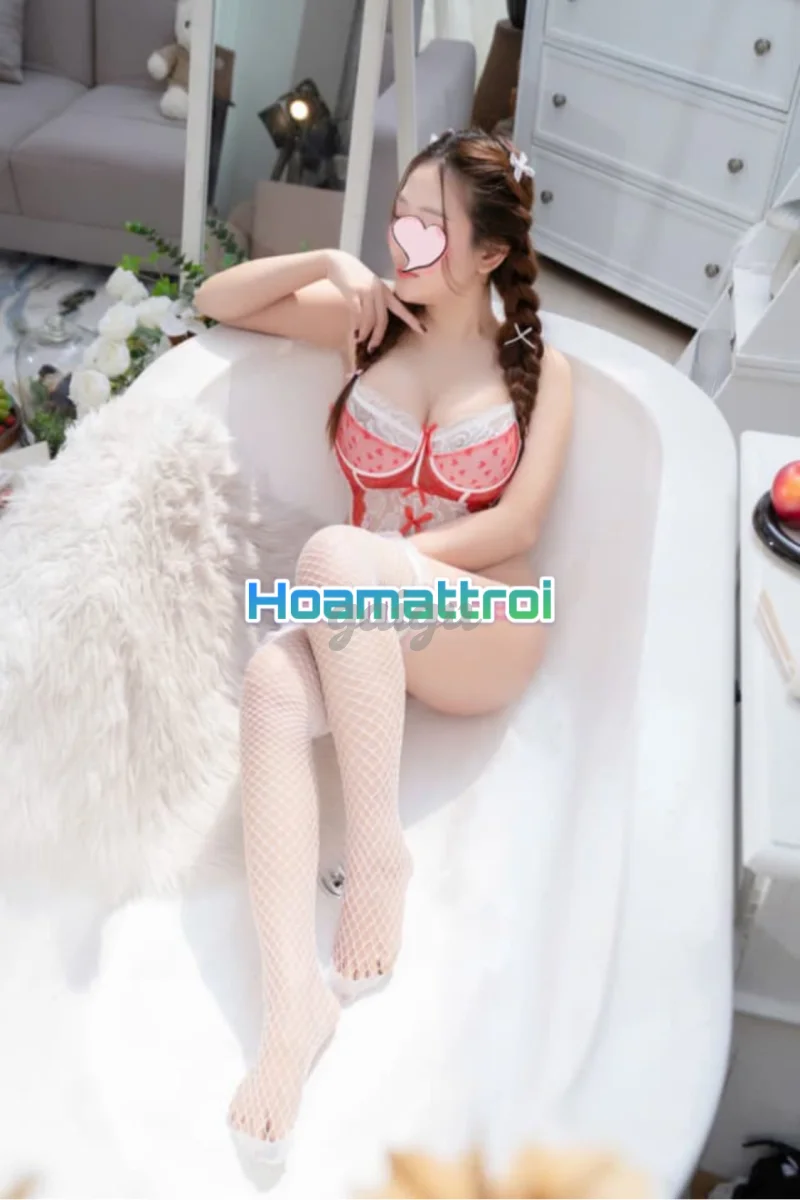 ✨BÉ MON❣️BODY NGỰC ĐẸP THÂN HÌNH QUYẾN RŨ LÀM TÌNH CỰC SƯỚNG