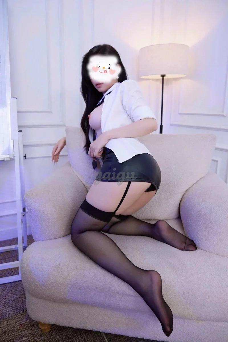 Hà Chi:HOTGIRL XINH ĐẸP - VÚ TO ĐẸP CĂNG TRÀN - EO THON MÔNG MẨY - NGƯỜI TÌNH QUYẾN RŨ NGỌT NGÀO