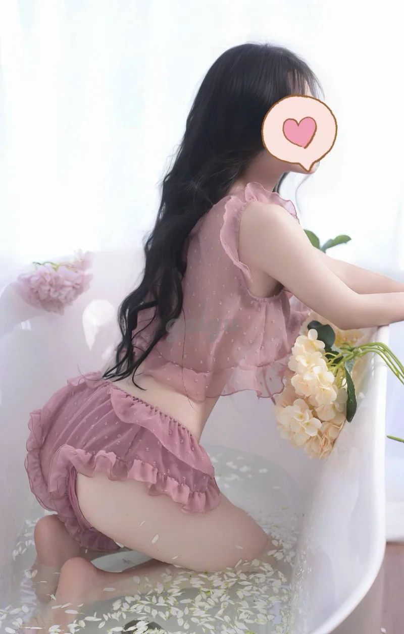 Yến Vy Hotgirl  Trẻ Xinh Ngoan Hiền Nhiệt Tình