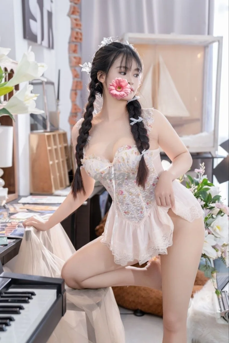 ❤️HOT CLIP SEX❤️ BÉ HỒNG 2K2 VẺ ĐẸP TRONG SÁNG LẦN ĐẦU ĐI LÀM CỰC CHIỀU KHÁCH
