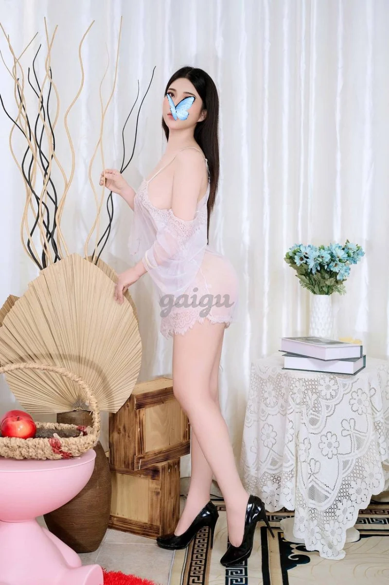 Tú Anh ⭐Xinh Làng Da Mềm Mại, Mát Mẻ, Phục Vụ Chuẩn Chu Đáo