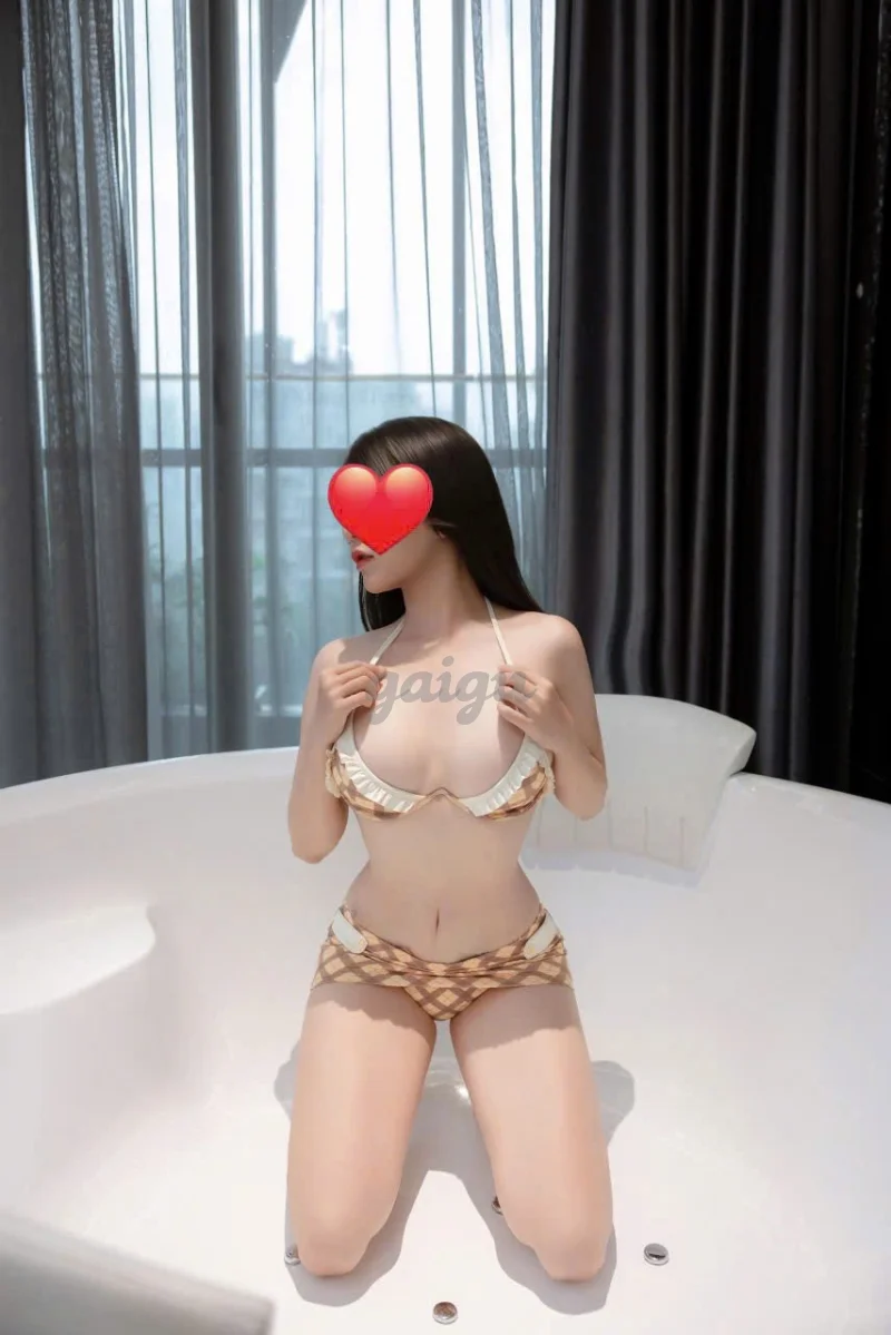 💗GÁI XINH BÉ SAM_ KHUÔN MẶT ẤN TƯỢNG_DA TRẮNG CHÂN DÀI_LÀM TÌNH MAX PHÊ