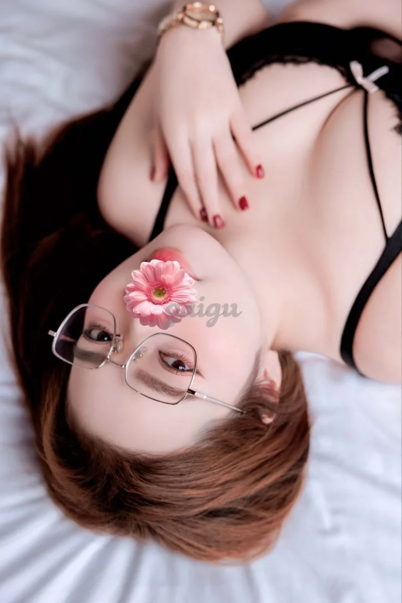 Phương Nhi ( New) xinh dâm , bú giỏi, sướng cực đỉnh