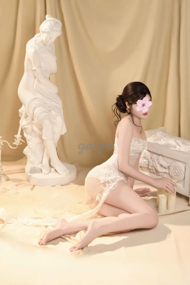 LAN ANH❤️MẶT XINH❤️DA TRẮNG, GIỌNG NÓI NGỌT NGÀO❤️BODY NÓNG BỎNG❤️