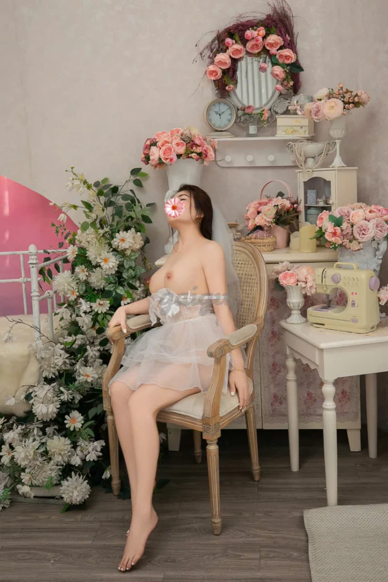 BÉ MIU - VÚ TO - MÔNG ĐẸP - ĐÔI MẮT DÂM ĐÃNG - DỊCH VỤ HOÀN HẢO - TÌNH CẢM NHƯ NGƯỜI YÊU
