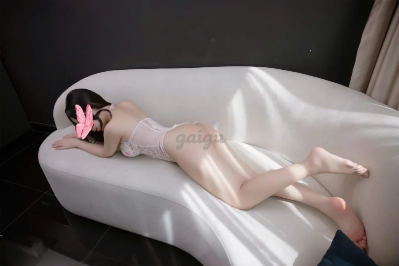 HOT BÉ HOA 2K2 TRẺ TRUNG,BƯỚM HỒNG,VÚ NON TƠ, HÀNG CỰC PHẨM TRONG TẦM GIÁ