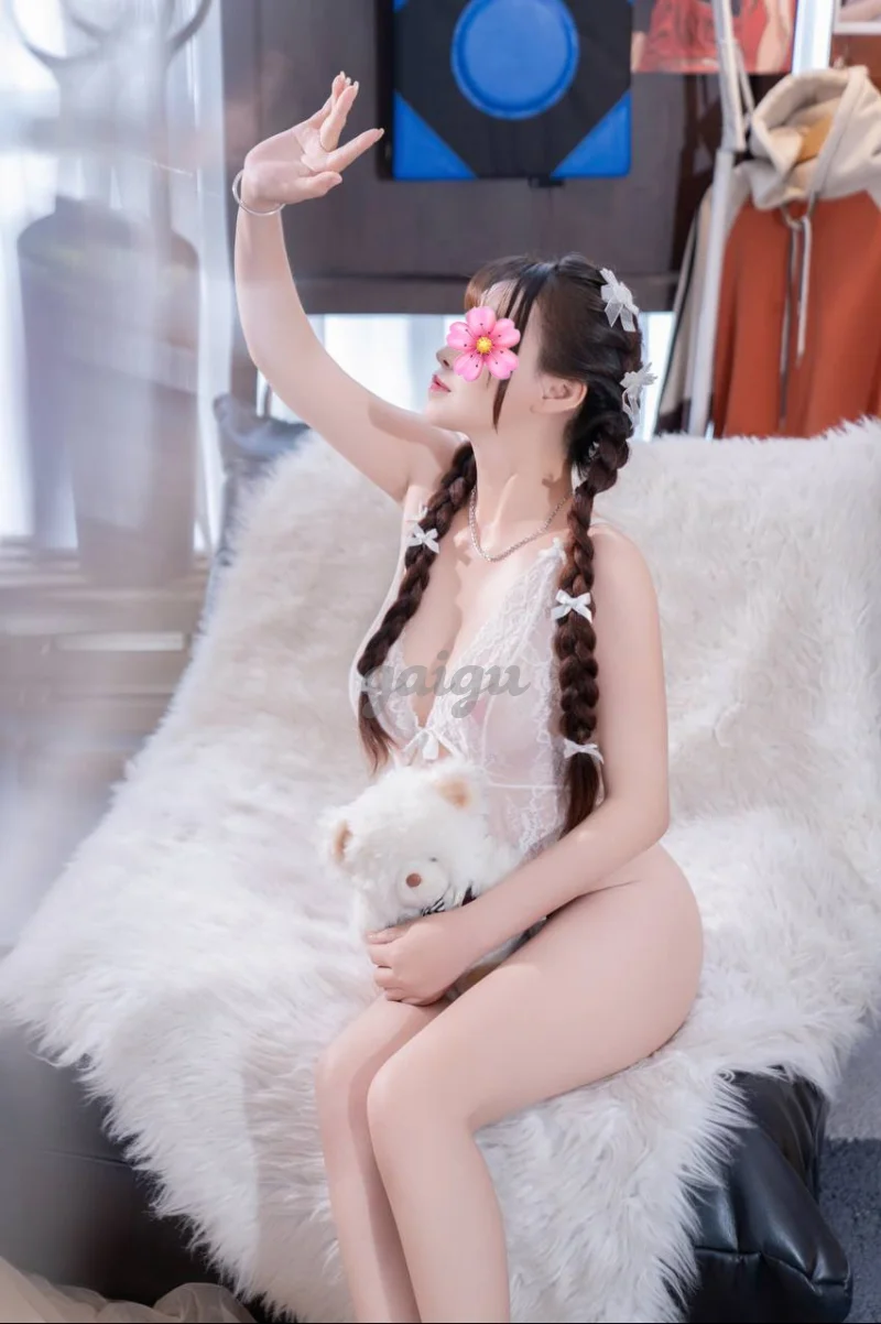 ❤️Tố My  ❤️- Em xinh lần đầu lên sóng