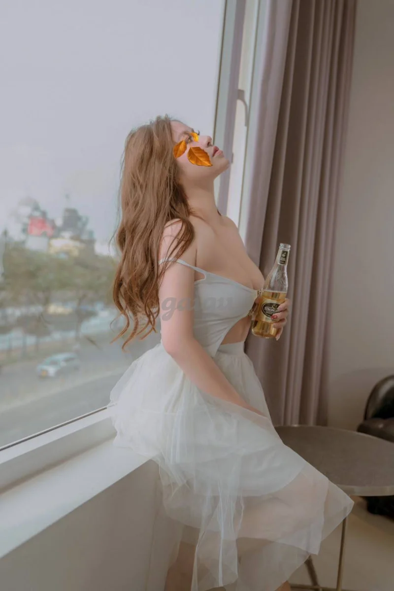 Trà - Girl Dâm Dễ Thương , Ngực To Mông Nảy , Doggy Bao Phê
