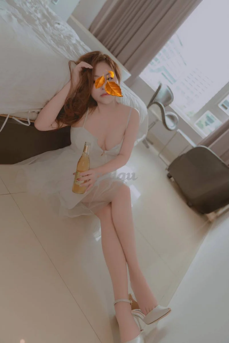 Trà - Girl Dâm Dễ Thương , Ngực To Mông Nảy , Doggy Bao Phê