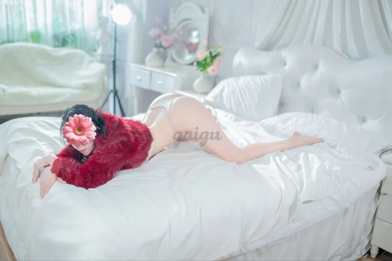 CÁT TƯỜNG - CỰC PHẨM XINH - SANG - BODY BỐC LỬA GƯƠNG MẶT DÂM ĐÃNG