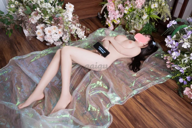 Hà Linh- hàng chuẩn chỉ, nhẹ nhàng dâm ngoan!!!