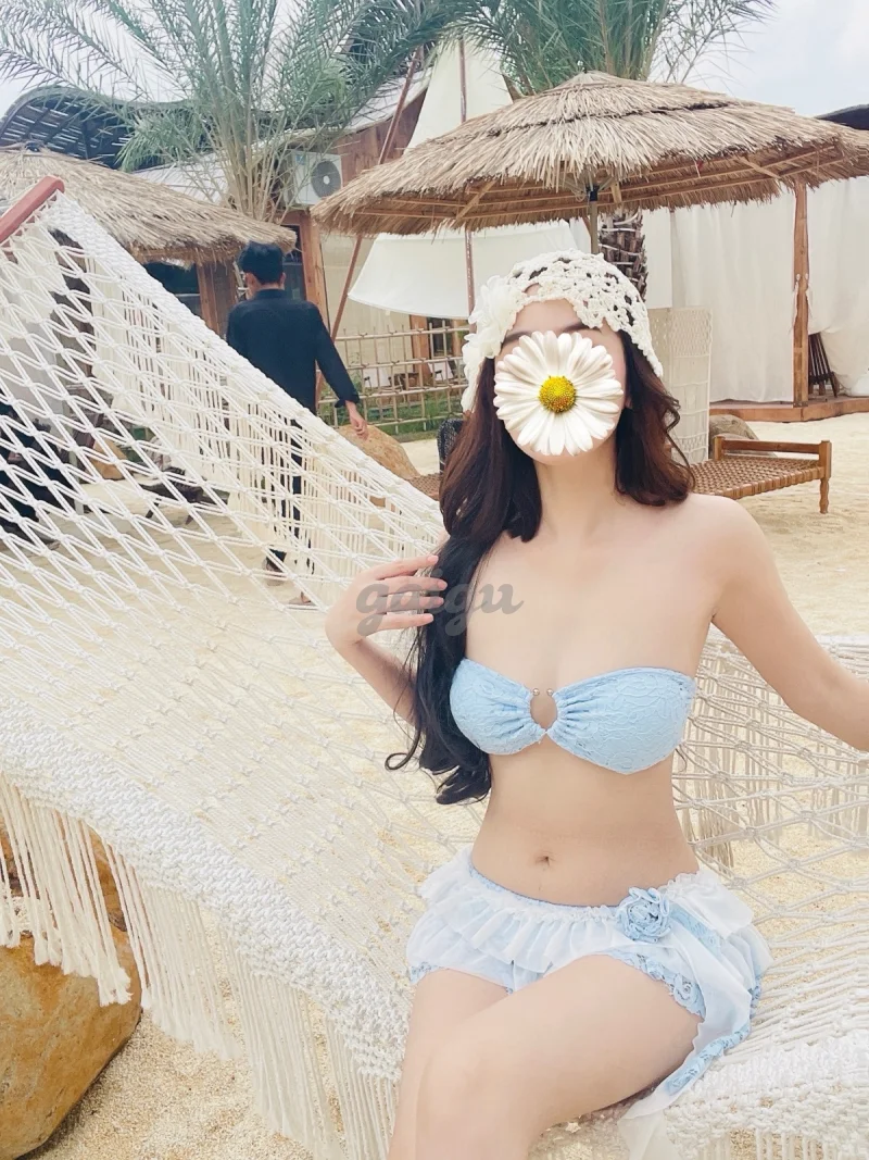 Ngọc Tiền - Người đẹp Chân Dài Massage Cực Phê ~