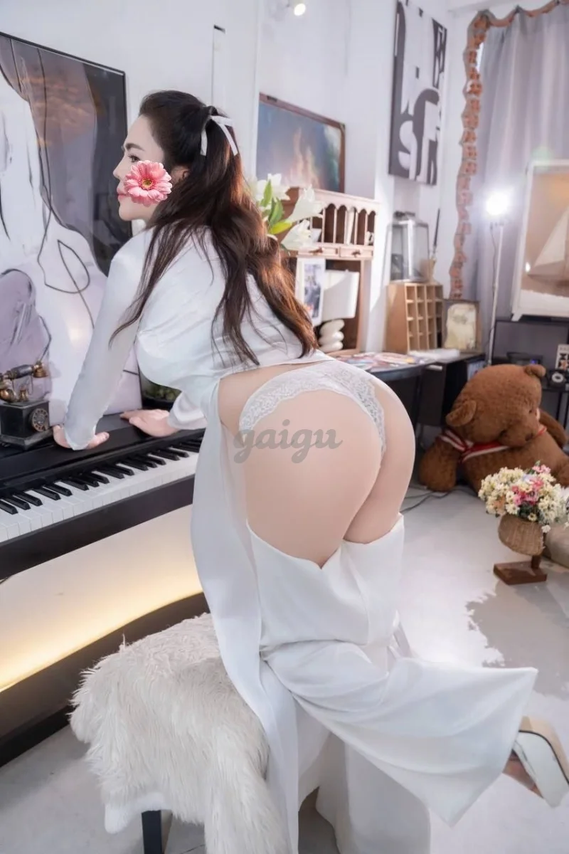 ❤️BÀI CÓ CLIP❤️ THÚY AN XINH SEXY SIÊU PHẨM COSPLAY ÁO DÀI MÚC LIẾM CU ĐÁ BI CỰC DÂM CHIỀU KHÁCH