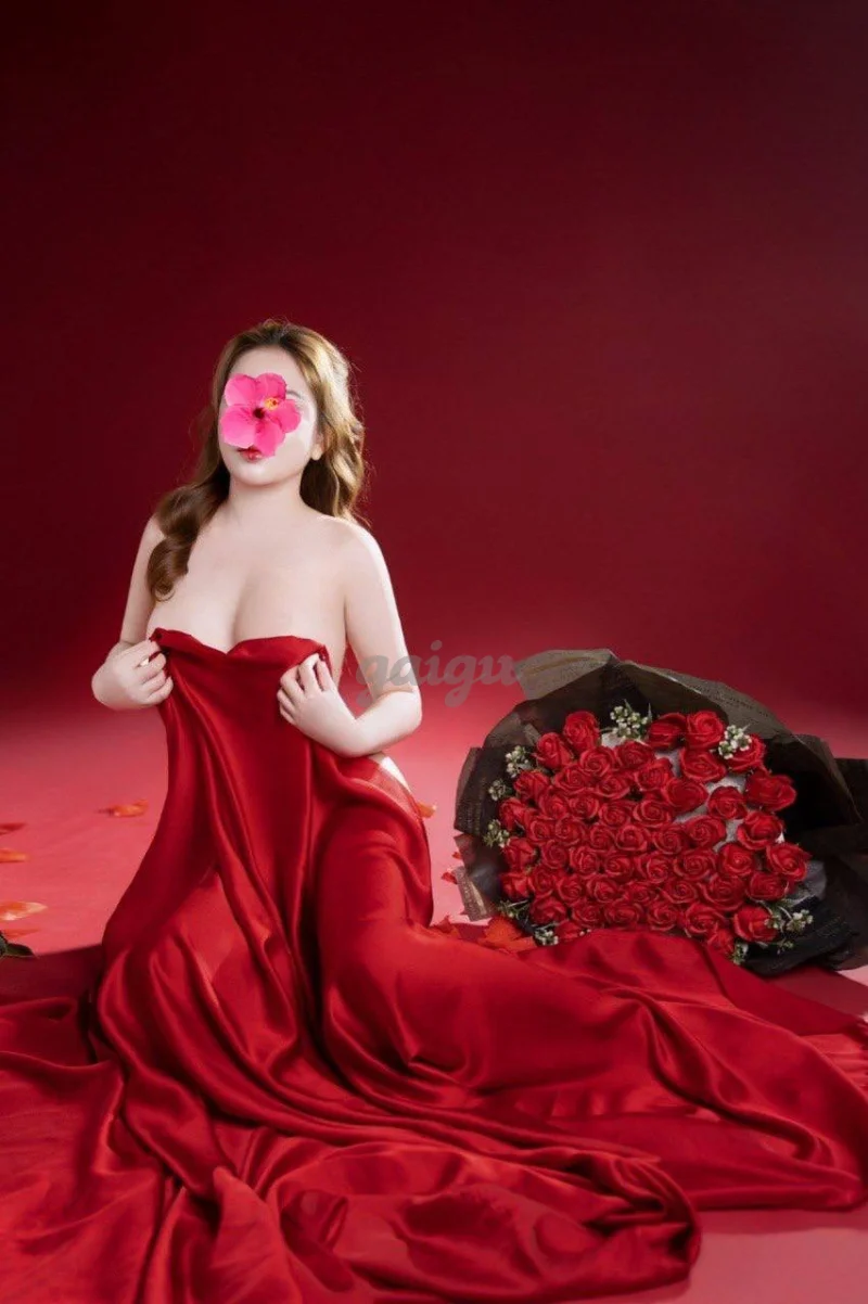 KIM OANH NGỰC TO - BODY MƯỢT - SEXY GỢI TÌNH - QUYẾN RŨ ĐẮM SAY