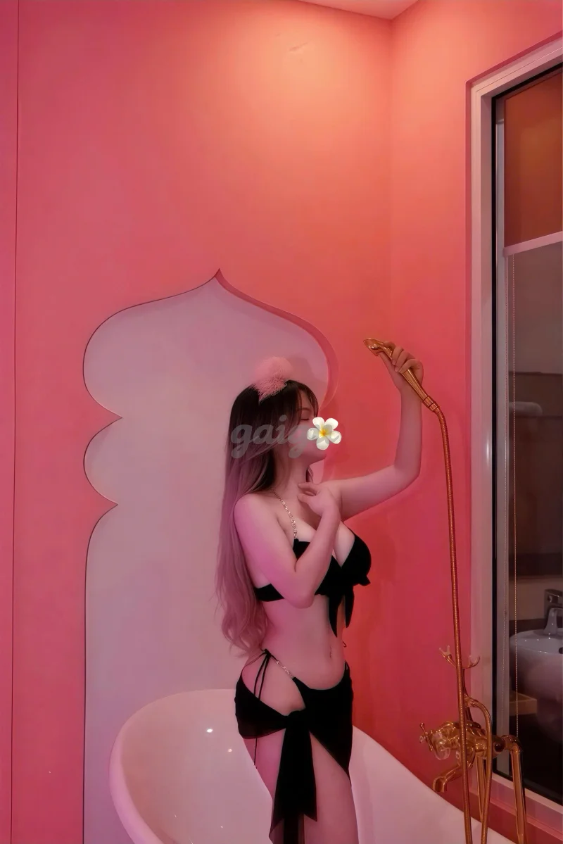 Phương Anh 2k Ngực To Tròn Đẹp