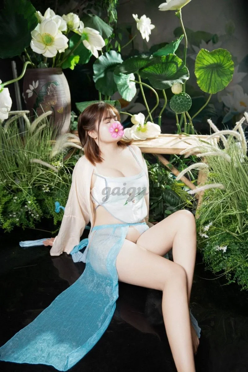 Thuỷ Tiên 💥 Gái Xinh Thân Hình Quyến Rũ