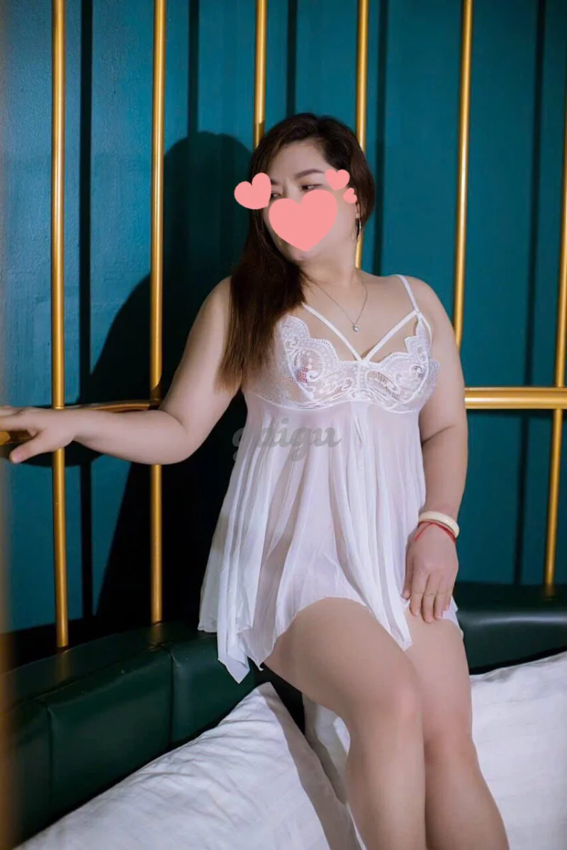 THUỶ DÂM  GÁI MIỀN TÂY  DÂM NGOAN CHIỀU KHÁCH SỐ 1