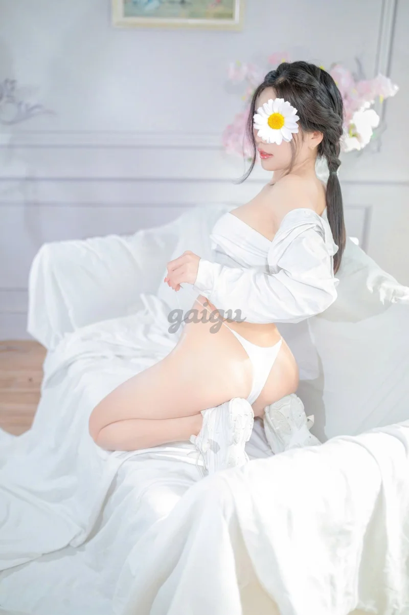 THU MINH - DÁNG NUỘT CHIỀU KHÁCH - VÚ TRÒN TO - MÔNG CONG MÚP - BƯỚM HỒNG HÀO - BÚ LIẾM ĐIÊU LUYỆN