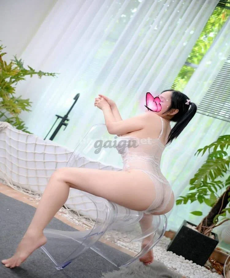 GÁI DÂM TUYẾT MAI-PHỤC VỤ CHIỀU KHÁCH NHƯ THƯỢNG ĐẾ LÀM TÌNH BAO PHÊ Ngon bổ rẻ