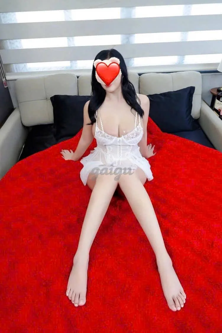 NGỌC BÍCH NGƯỜI TÌNH DÂM ĐÃNG GẦM CAO MÁY THOÁNG FULL DỊCH VỤ