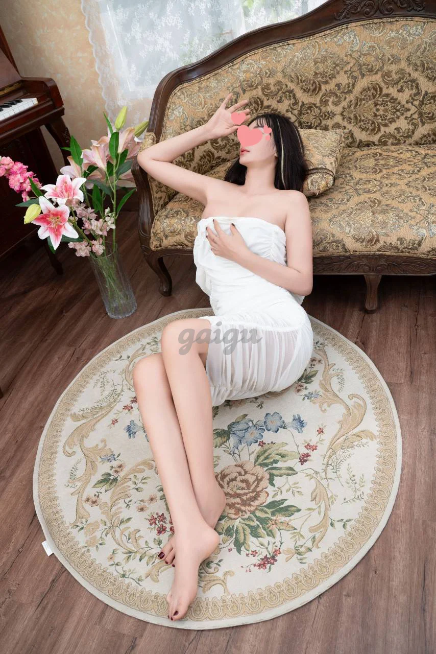Lâm Gia Linh siêu mẫu 1m70