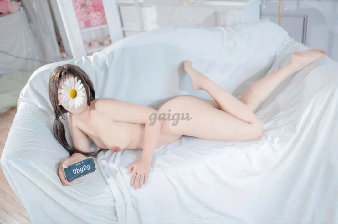 AN AN - EM GÁI NHỎ NHẮN XINH XẮN ĐÁNG YÊU
