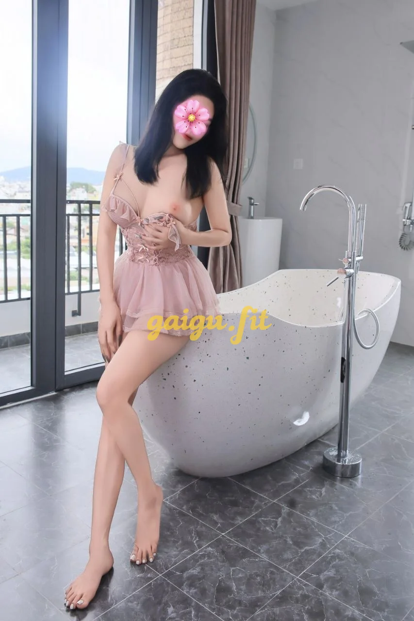 Sam Duyên Dáng - Gợi cảm - body đẹp