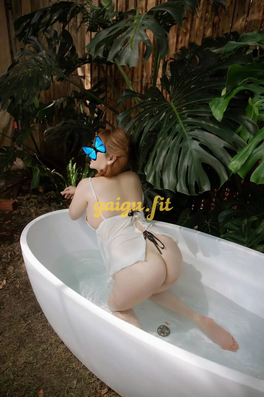 LAN ANH DỊU DÀNG,XINH XẮN,NGỰC TO,SEVRICE TỐT YÊU NGHỀ