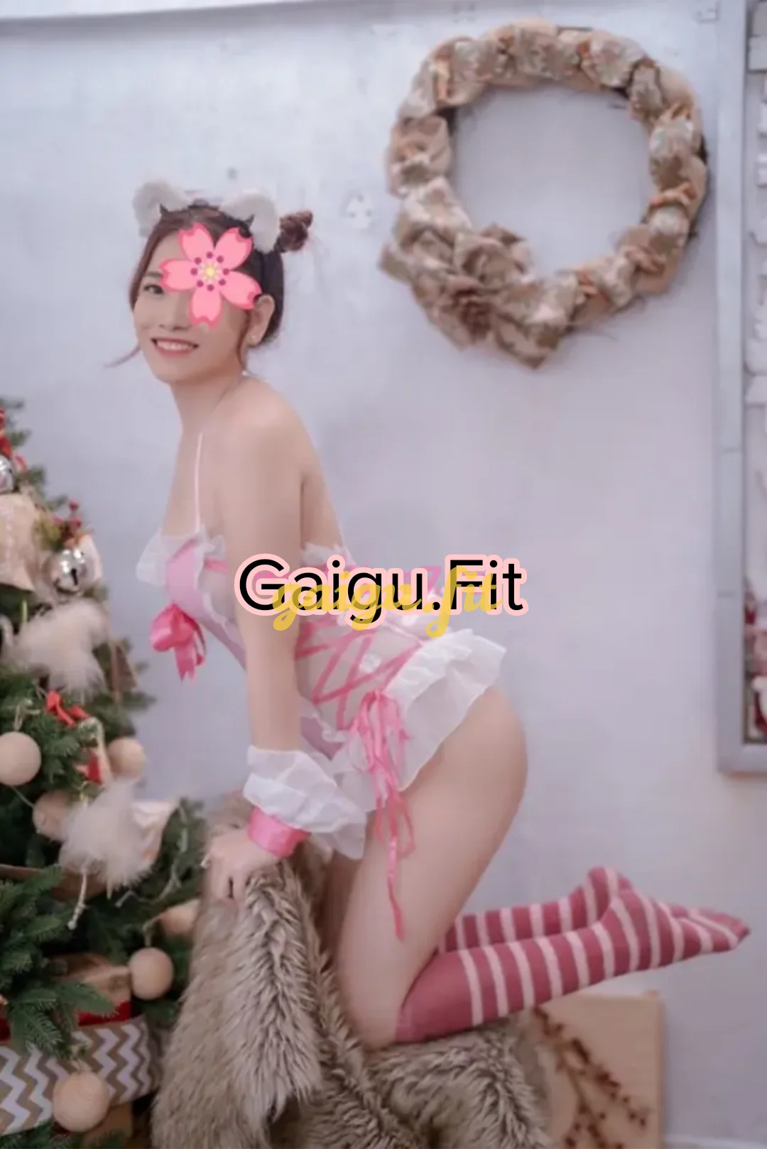 Trúc Linh_ Gái xinh chiều khách, kỹ năng cực tốt
