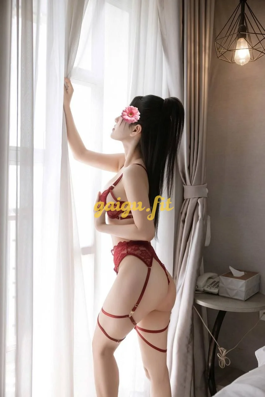 ❤️CÓ CLIP SEXY❤️NHƯ NGỌC XINH XẮN NHIỆT TÌNH BÚ LIẾM CÁC KIỂU RẤT TÌNH CẢM VÀ CHIỀU CHUỘNG KHÁCH