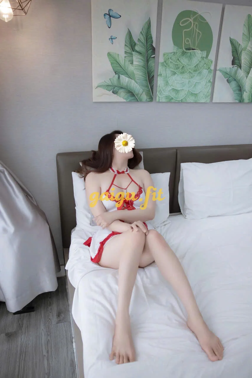 💗GÁI MIỀN TÂY RẤT DÂM _ NHÃ ĐANG_ DA TRẮNG MẶT XINH_ MÚT CHYM SIÊU ĐỈNH