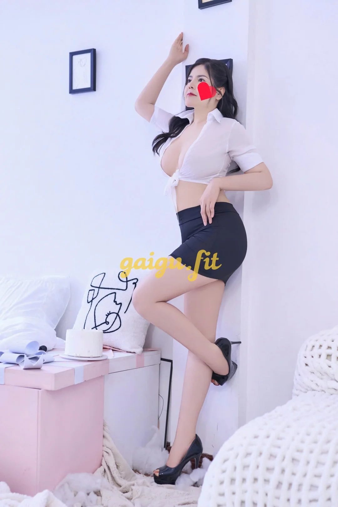 ĐÀO CHI - XINH XẮN ĐÍT CONG VÚ BỰ DOGGY ĐÁ BI MÚC CU DÂM BAO PHÊ CHIỀU KHÁCH