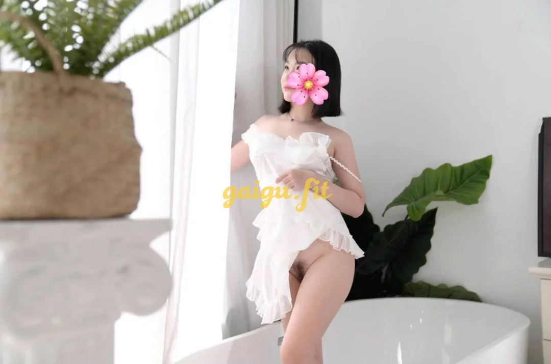 Kim Ngân Gái Xinh Thân Thiện