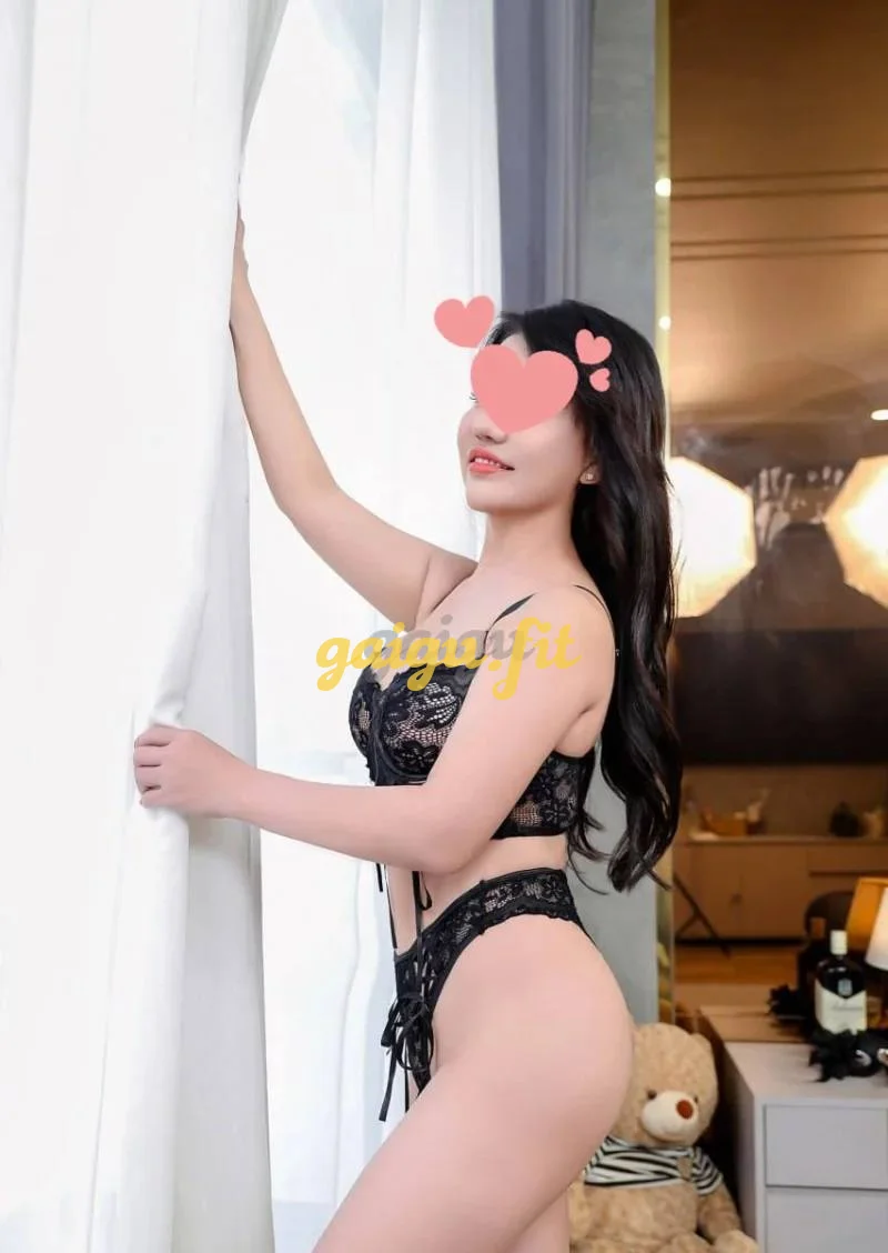 Ngọc Hân -vú to mặt xinh lồn đẹp