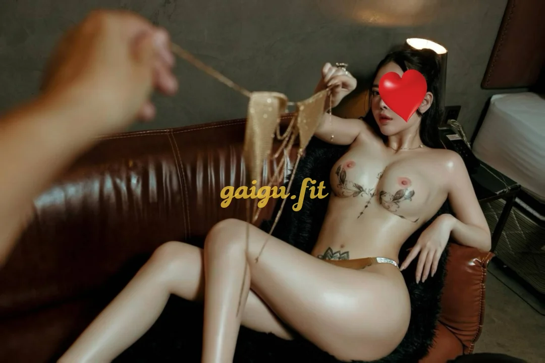 VÂN ANH - EM GÁI CÁ TÍNH CHẤT LỪ