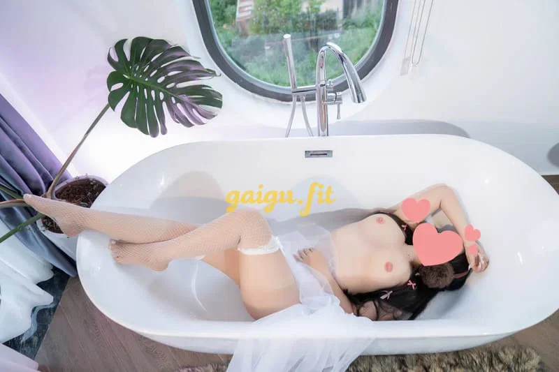LINH BEE   THIÊN THẦN SEX,ĐẲNG CẤP CHÂN ÁI