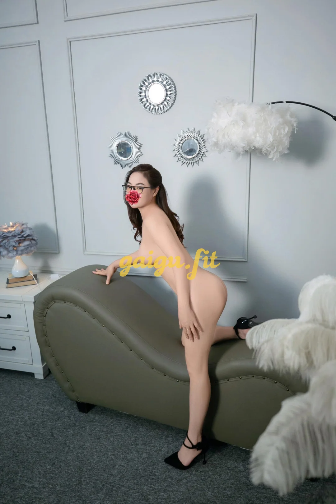 ĐỖ QUYÊN - MẶT XINH VÚ TO DÂM VÔ ĐỐI