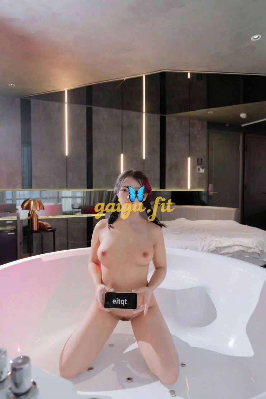 ⭐ MINH NGUYỆT ⭐ NGỌT NGÀO XINH ĐẸP MÀ CÒN BIẾT CHIỀU CHUỘNG