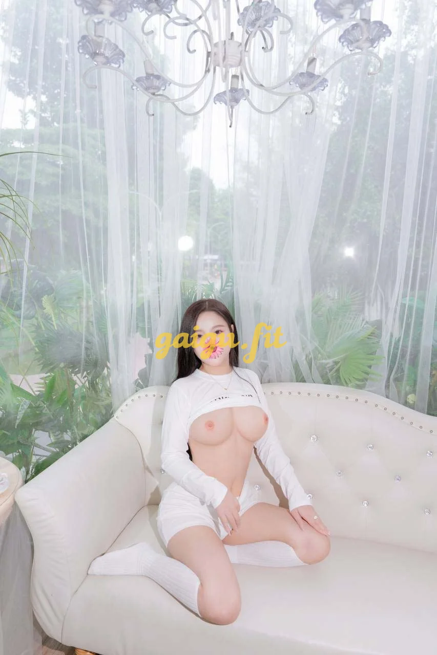 LY LY - Mỹ nhân dâm xinh - làm tình tê tái