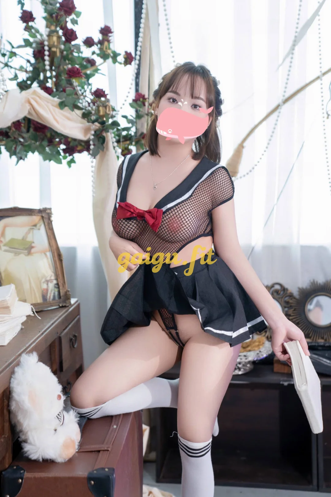 Khánh Linh- đóa phù dung, ngoan xinh dâm!!!!
