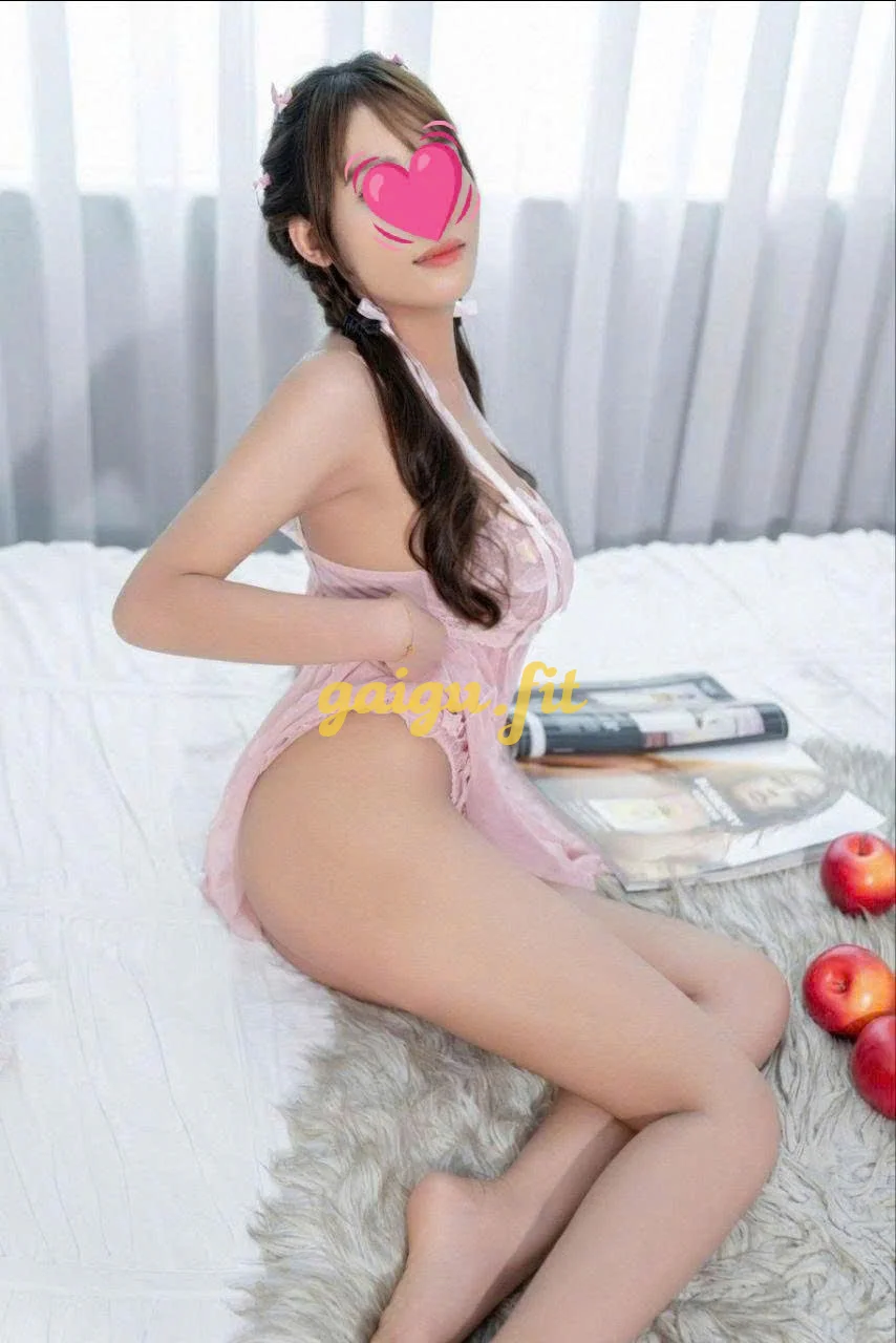 New Bé Nhã Uyên 2K8 🔥 Xinh Xắn Gợi Cảm Body Sexy Đầy Ma Mị Gợi Dục