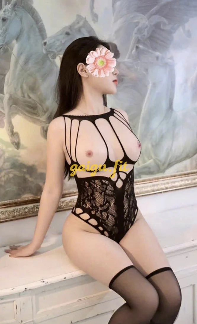 Cherry Ngọc Anh 2k6 đẹp như thiên thần