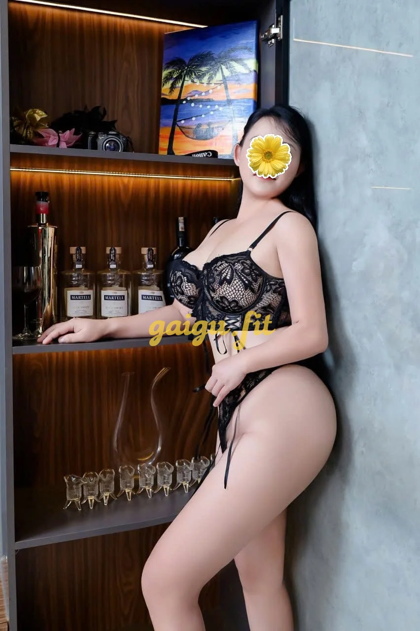 Gái Gọi  💕 Phan Kim Liên 💕 Đệ Nhất Dâm Nữ Trang Gái Gọi 💕 Dịch Vụ Đỉnh Nóc Luôn AE Nhé