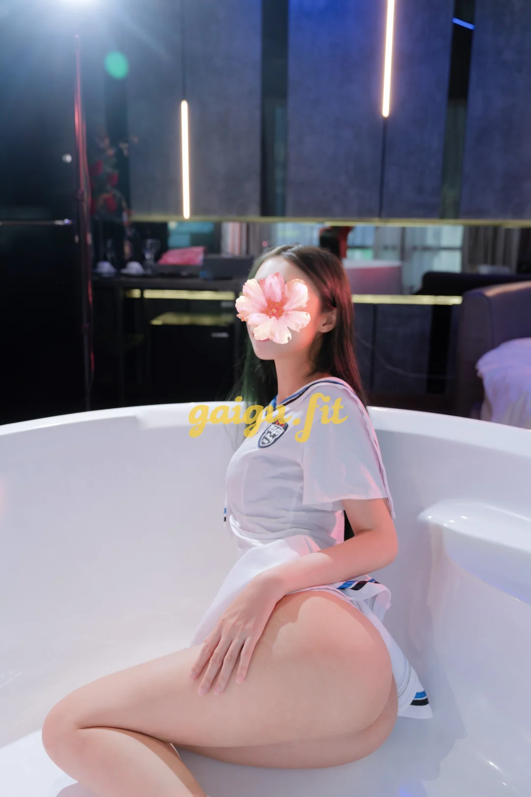 🔥Bé Như🔥 2k5 🔥 Sinh Viên Mới Ra Trường 🔥 Cao Ráo Mình Dây Trẻ Xinh Cho AE