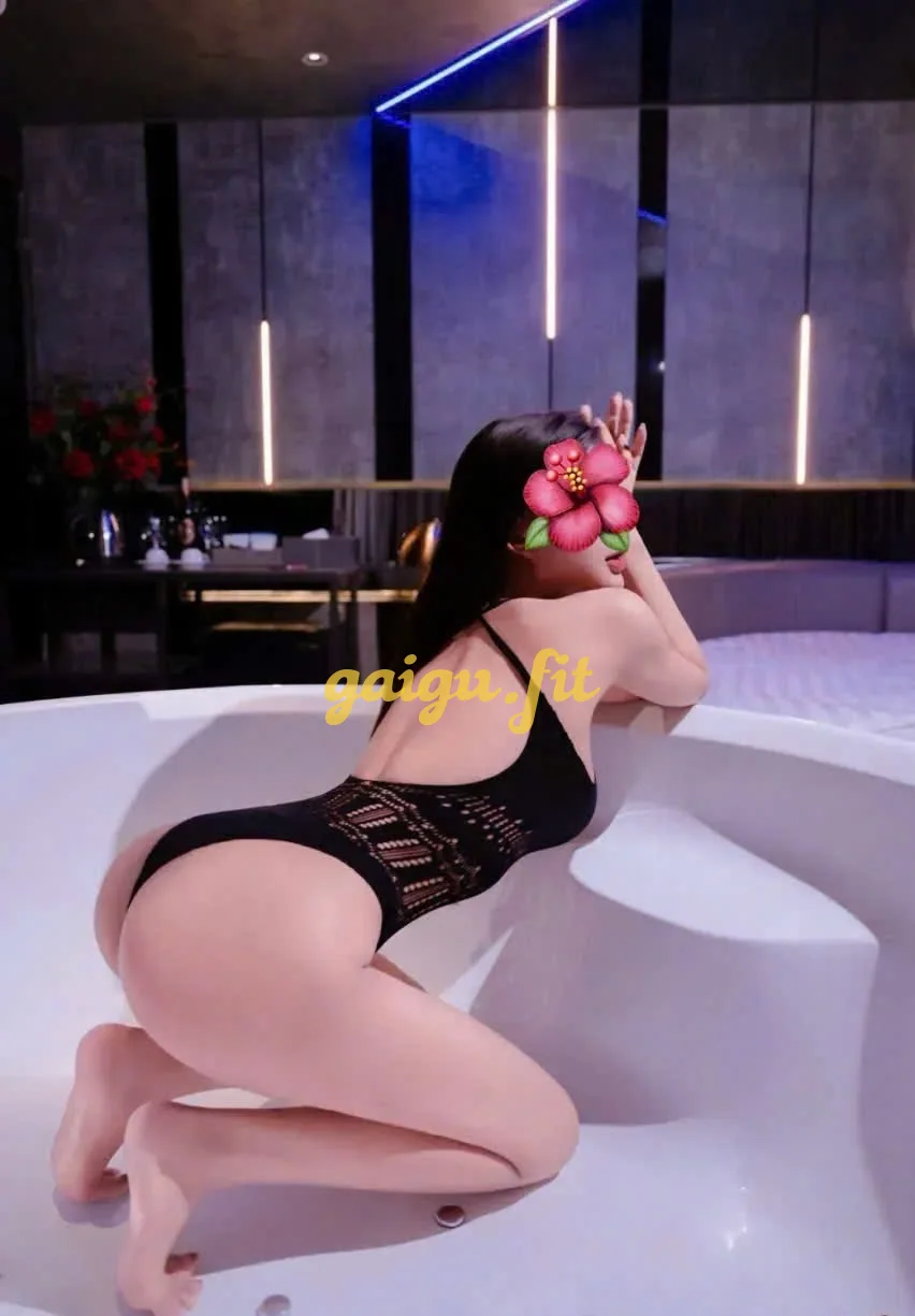 ⭐💯 SI EM 💯⭐ HOT GIRL MIỀN TÂY 1m65 DÁNG MÌNH DÂY - XINH ĐẸP - NGOAN - NGON - SERVICE ĐỈNH CAO