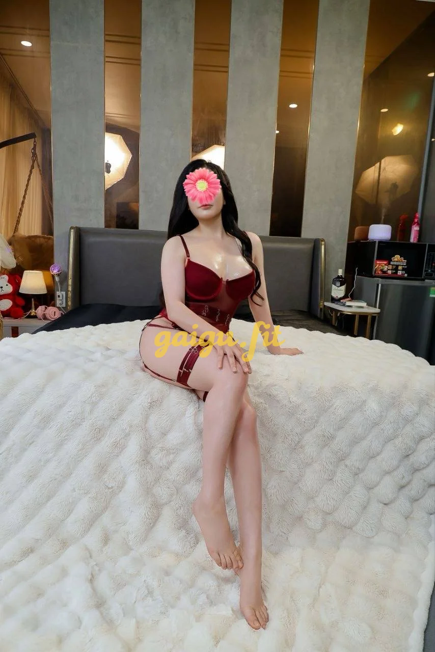 HOT THU THỦY BODY NGON CHẤT LƯỢNG, MASSAGE BÚ LIẾM SIÊU PHÊ