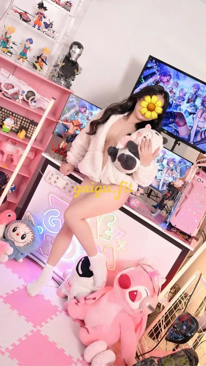 Thảo Vy_ Em gái xinh với body nóng bỏng, làm tình dâm