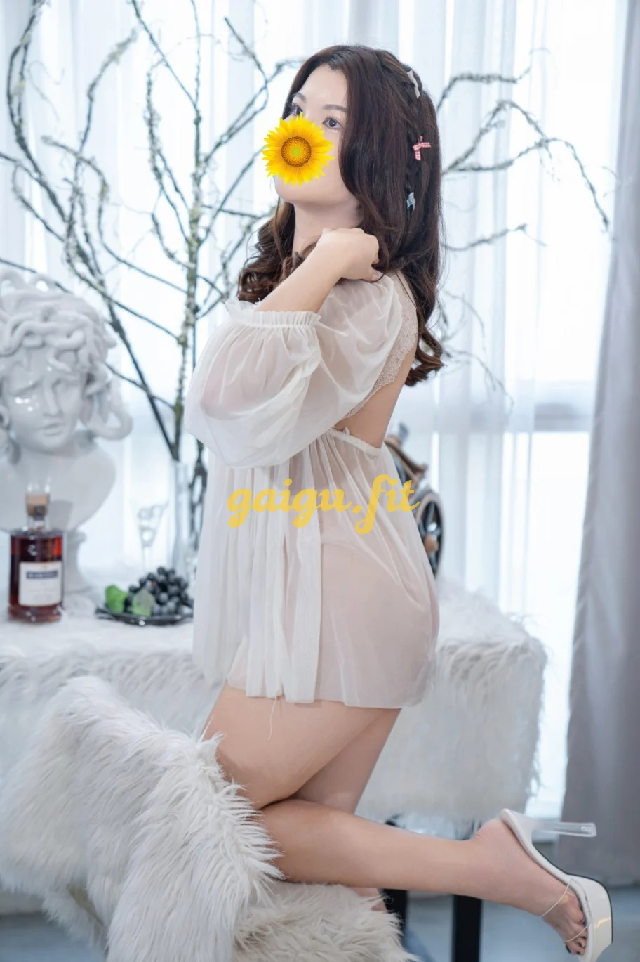 THƯ VY DỄ THƯƠNG VUI VẺ NHIỆT TÌNH